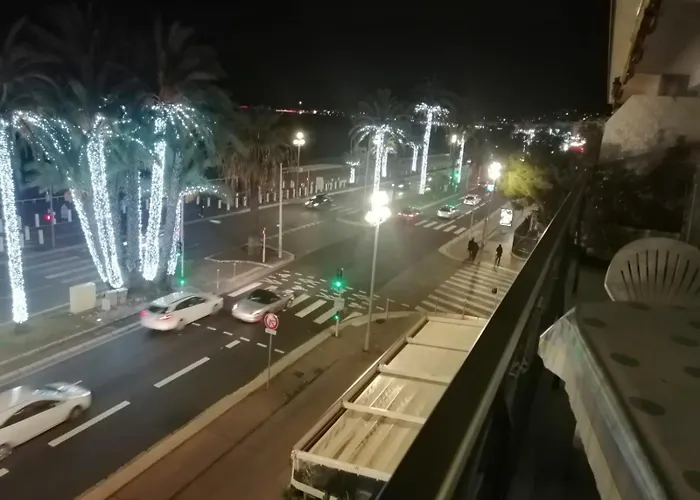 Promenade Holiday - Sea Front Palatin
